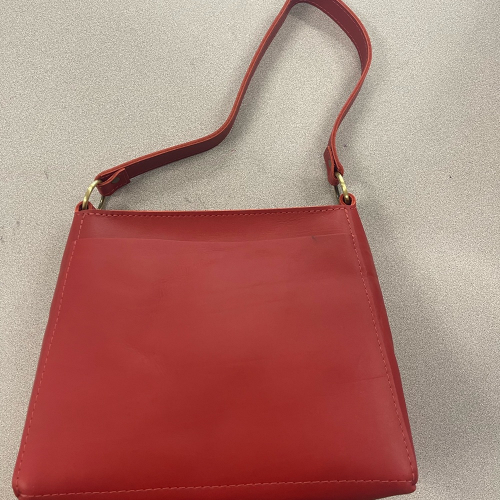 New  Portland Leather Goods Ruby Leather Triangle Shoulder Bag - Picture 4 of 9